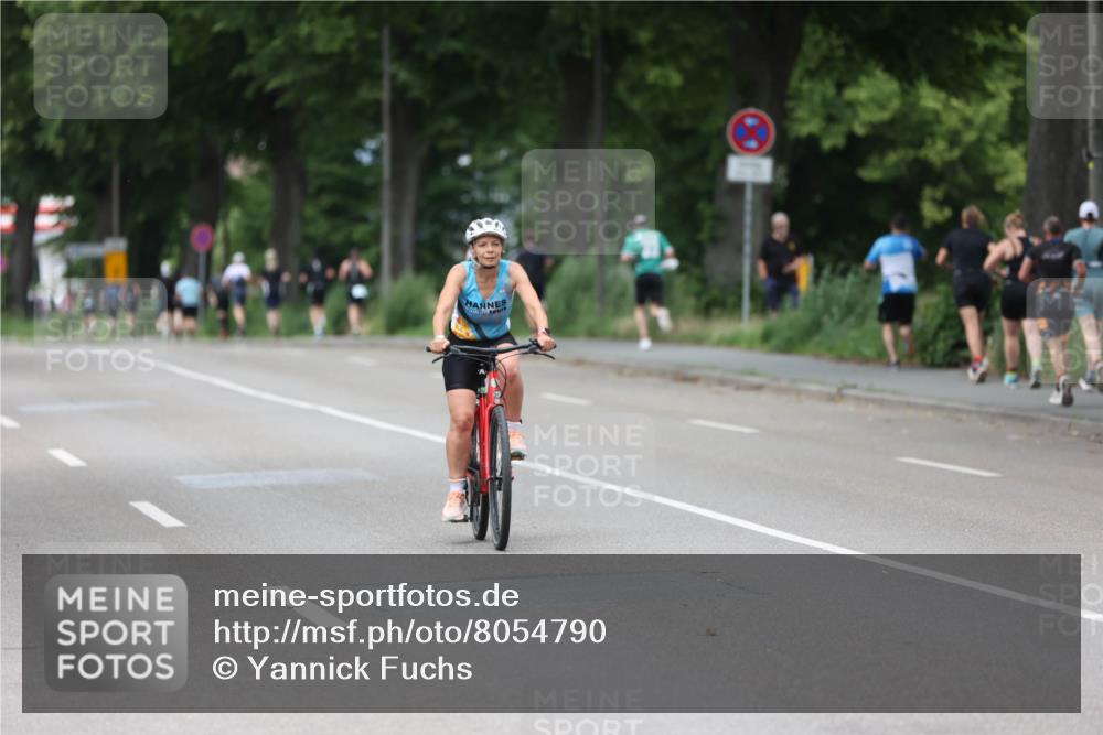 15.06.2025 - 7 Türme Triathlon Yannick Fuchs http://msf.ph/oto/8054790 15.06.2025 13:59:55 Radfahren  meine-sportfotos.de