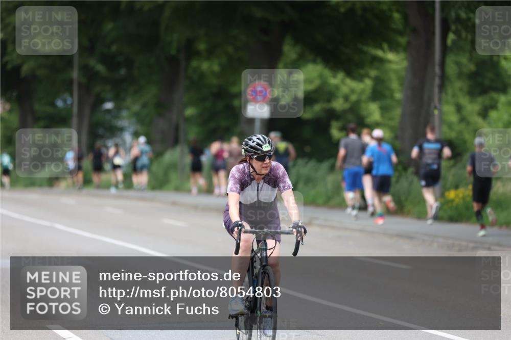 15.06.2025 - 7 Türme Triathlon Yannick Fuchs http://msf.ph/oto/8054803 15.06.2025 14:00:12 Radfahren  meine-sportfotos.de
