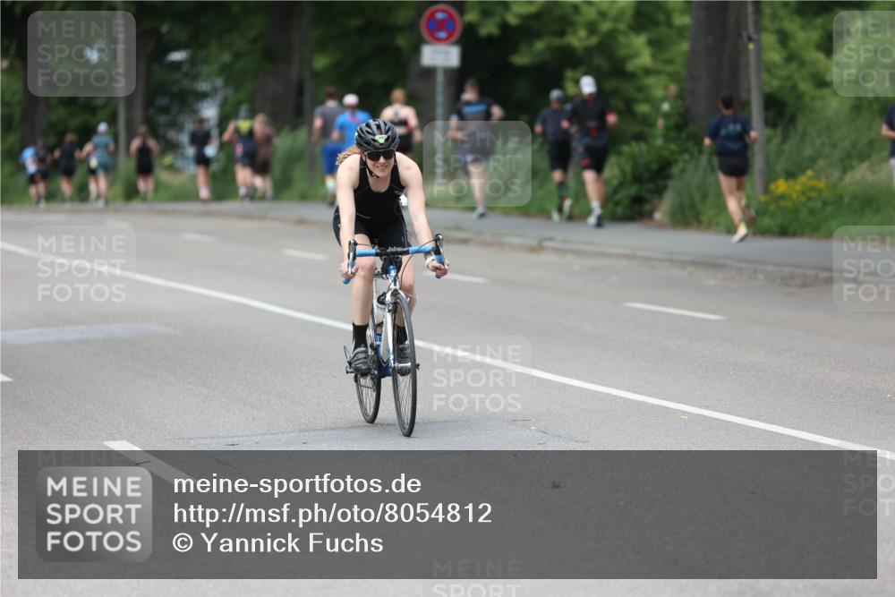 15.06.2025 - 7 Türme Triathlon Yannick Fuchs http://msf.ph/oto/8054812 15.06.2025 14:00:19 Radfahren  meine-sportfotos.de