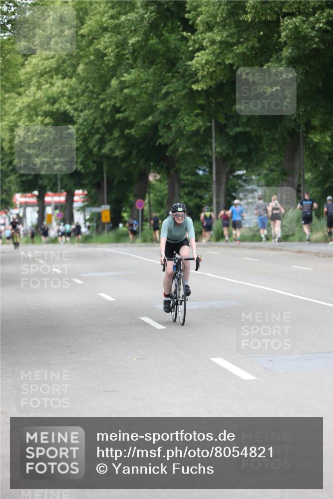 15.06.2025 - 7 Türme Triathlon Yannick Fuchs http://msf.ph/oto/8054821 15.06.2025 14:00:25 Radfahren  meine-sportfotos.de