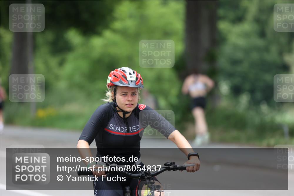 15.06.2025 - 7 Türme Triathlon Yannick Fuchs http://msf.ph/oto/8054837 15.06.2025 14:00:38 Radfahren 401 meine-sportfotos.de