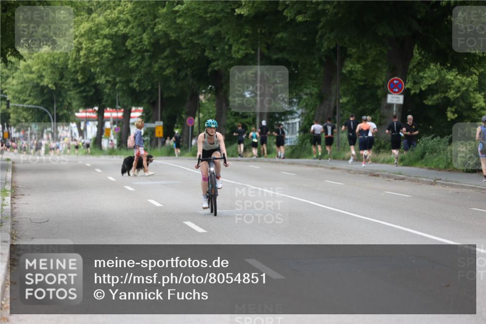 15.06.2025 - 7 Türme Triathlon Yannick Fuchs http://msf.ph/oto/8054851 15.06.2025 14:01:42 Radfahren  meine-sportfotos.de