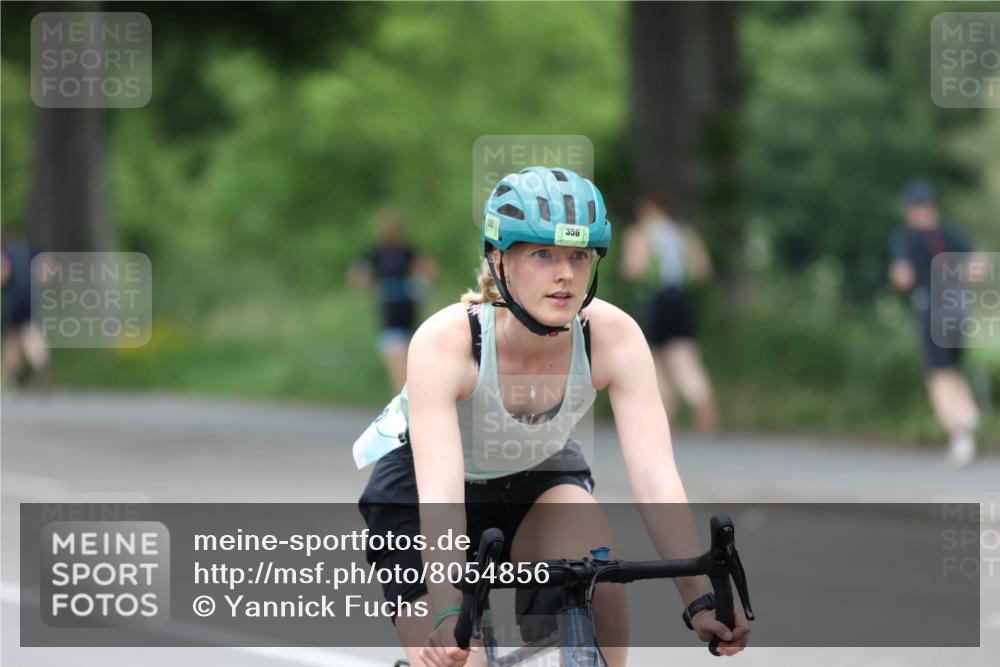 15.06.2025 - 7 Türme Triathlon Yannick Fuchs http://msf.ph/oto/8054856 15.06.2025 14:01:45 Radfahren 356 meine-sportfotos.de