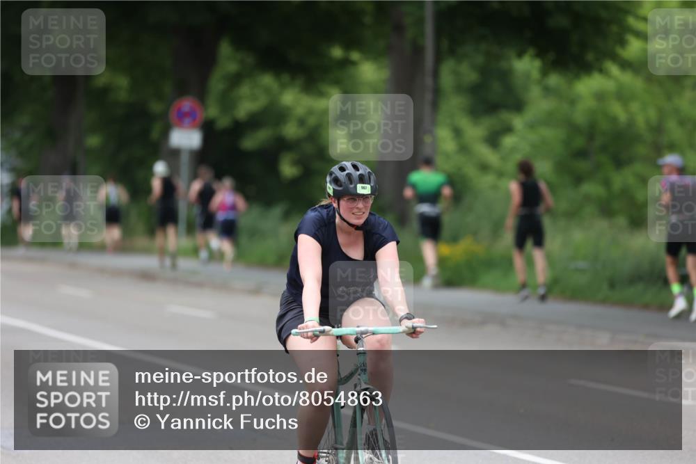 15.06.2025 - 7 Türme Triathlon Yannick Fuchs http://msf.ph/oto/8054863 15.06.2025 14:02:03 Radfahren 967 meine-sportfotos.de