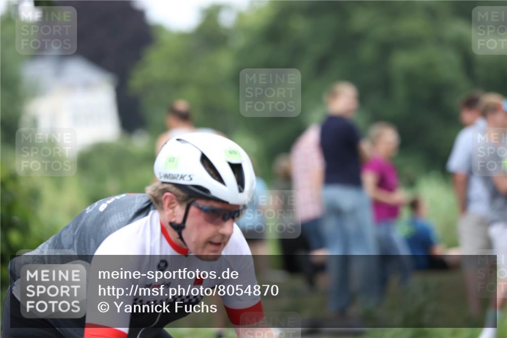 15.06.2025 - 7 Türme Triathlon Yannick Fuchs http://msf.ph/oto/8054870 15.06.2025 14:02:05 Radfahren  meine-sportfotos.de