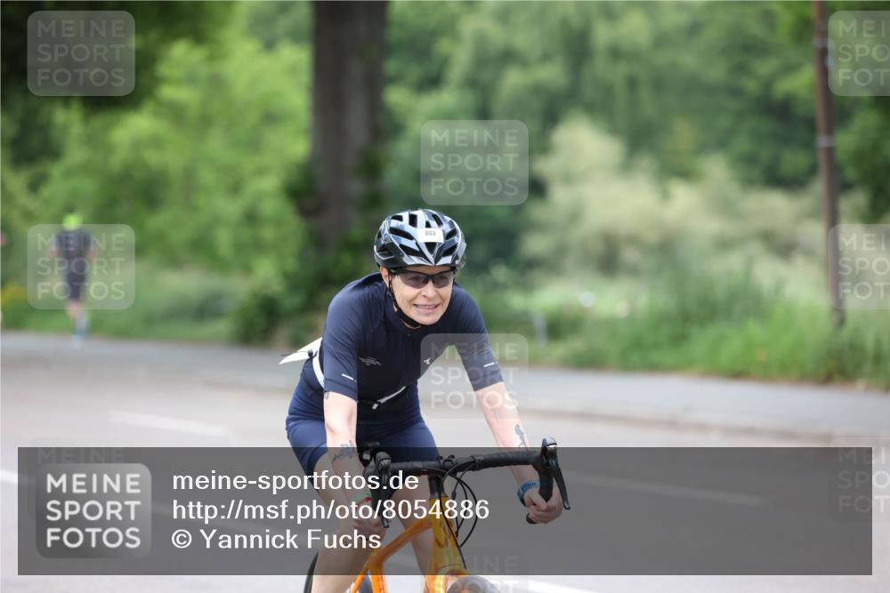 15.06.2025 - 7 Türme Triathlon Yannick Fuchs http://msf.ph/oto/8054886 15.06.2025 14:02:25 Radfahren  meine-sportfotos.de