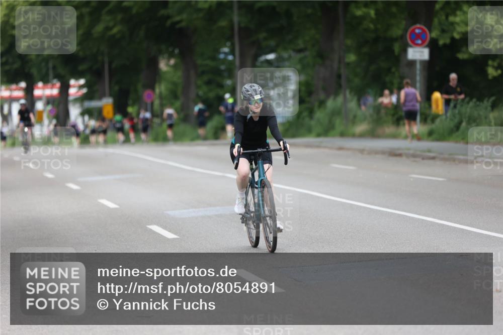 15.06.2025 - 7 Türme Triathlon Yannick Fuchs http://msf.ph/oto/8054891 15.06.2025 14:02:48 Radfahren  meine-sportfotos.de