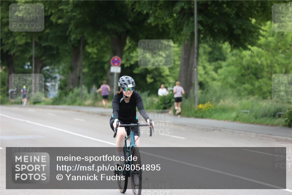 15.06.2025 - 7 Türme Triathlon Yannick Fuchs http://msf.ph/oto/8054895 15.06.2025 14:02:49 Radfahren  meine-sportfotos.de