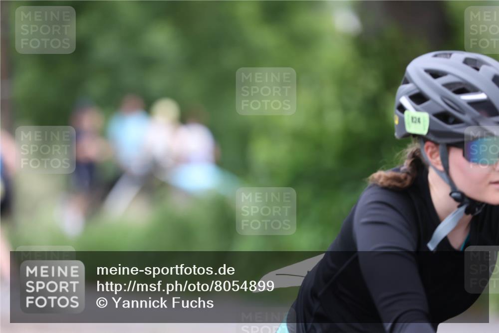 15.06.2025 - 7 Türme Triathlon Yannick Fuchs http://msf.ph/oto/8054899 15.06.2025 14:02:50 Radfahren 124 meine-sportfotos.de