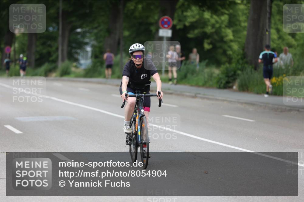 15.06.2025 - 7 Türme Triathlon Yannick Fuchs http://msf.ph/oto/8054904 15.06.2025 14:02:55 Radfahren  meine-sportfotos.de