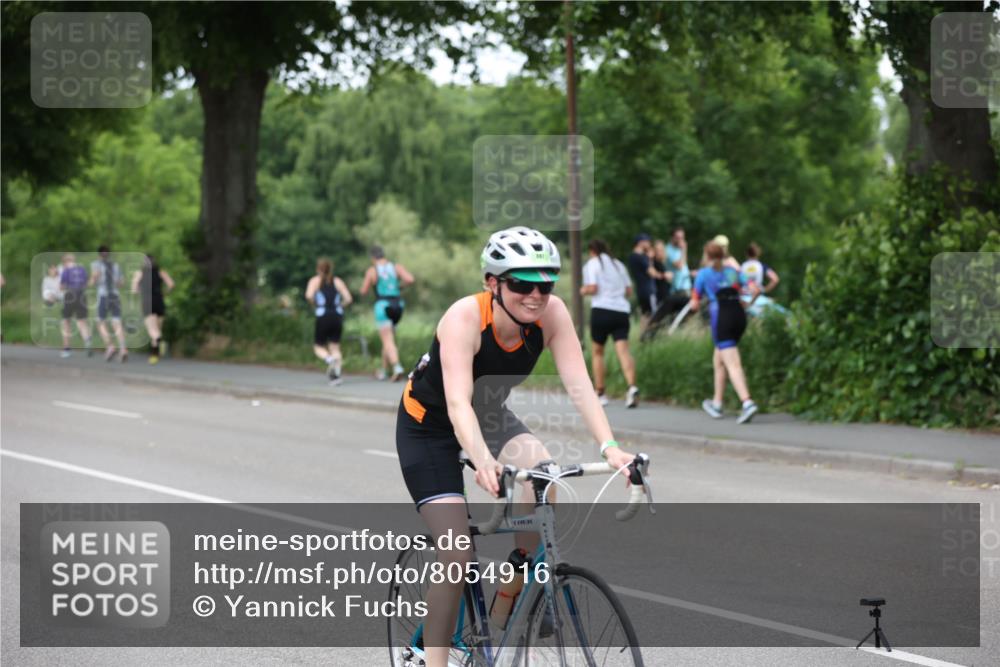 15.06.2025 - 7 Türme Triathlon Yannick Fuchs http://msf.ph/oto/8054916 15.06.2025 14:03:00 Radfahren  meine-sportfotos.de