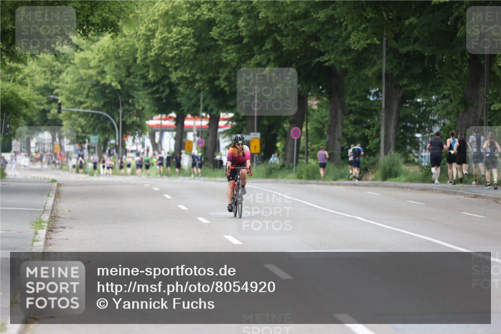 15.06.2025 - 7 Türme Triathlon Yannick Fuchs http://msf.ph/oto/8054920 15.06.2025 14:03:16 Radfahren  meine-sportfotos.de