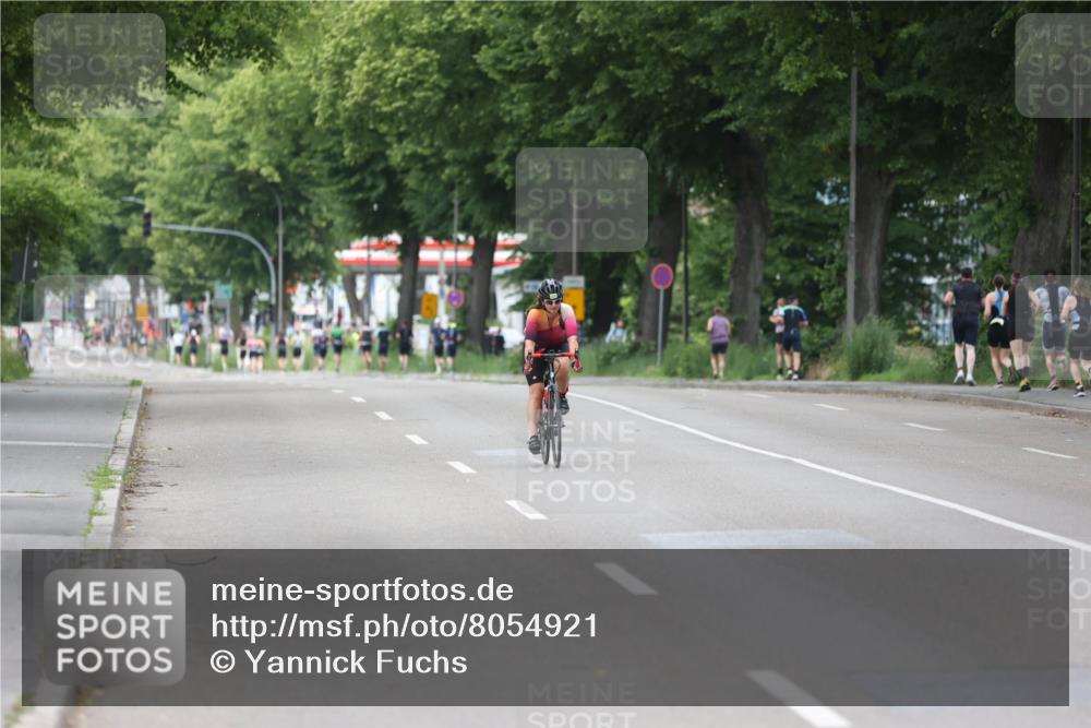 15.06.2025 - 7 Türme Triathlon Yannick Fuchs http://msf.ph/oto/8054921 15.06.2025 14:03:17 Radfahren  meine-sportfotos.de