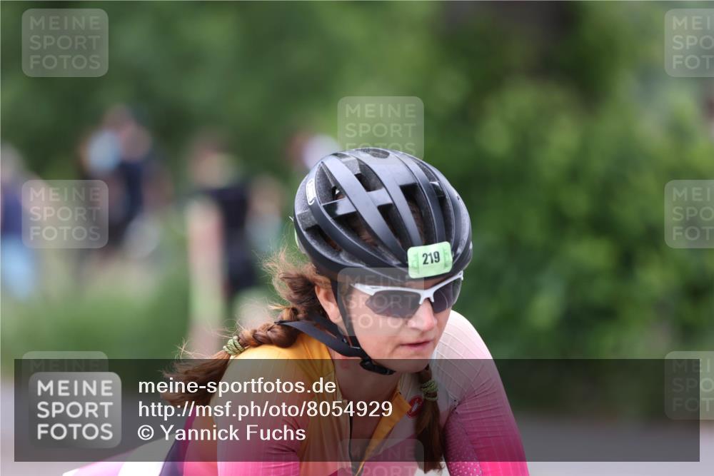 15.06.2025 - 7 Türme Triathlon Yannick Fuchs http://msf.ph/oto/8054929 15.06.2025 14:03:22 Radfahren 219 meine-sportfotos.de