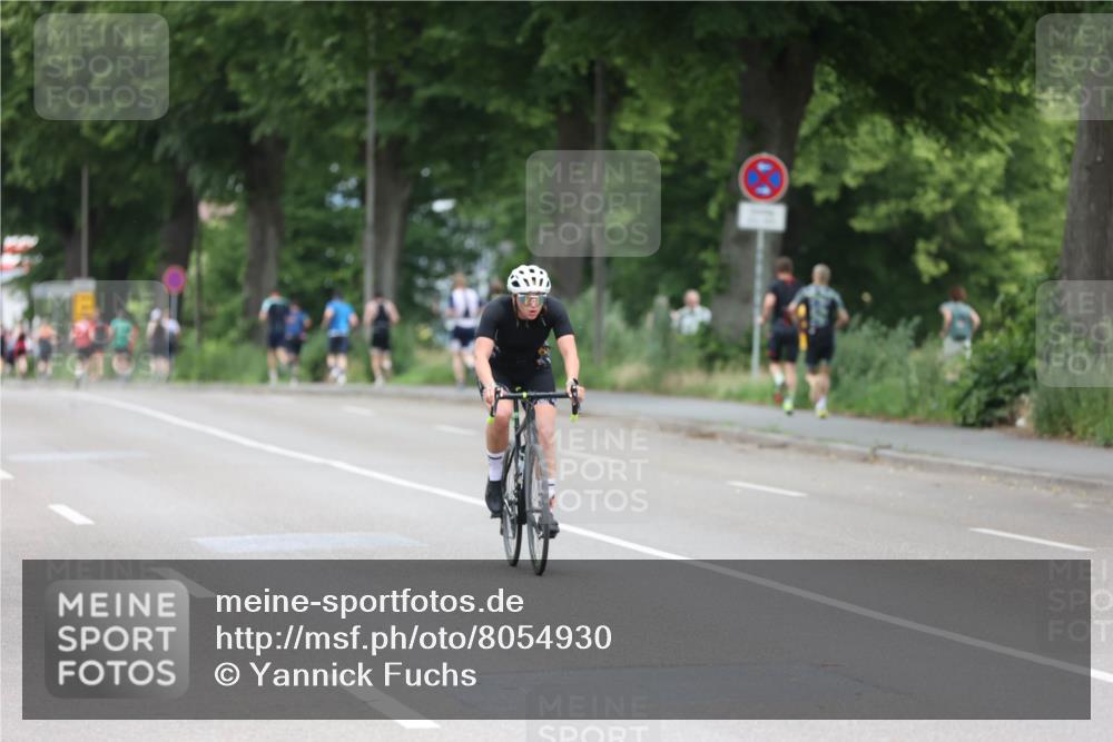 15.06.2025 - 7 Türme Triathlon Yannick Fuchs http://msf.ph/oto/8054930 15.06.2025 14:04:06 Radfahren  meine-sportfotos.de