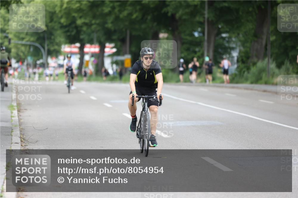 15.06.2025 - 7 Türme Triathlon Yannick Fuchs http://msf.ph/oto/8054954 15.06.2025 14:08:44 Radfahren  meine-sportfotos.de