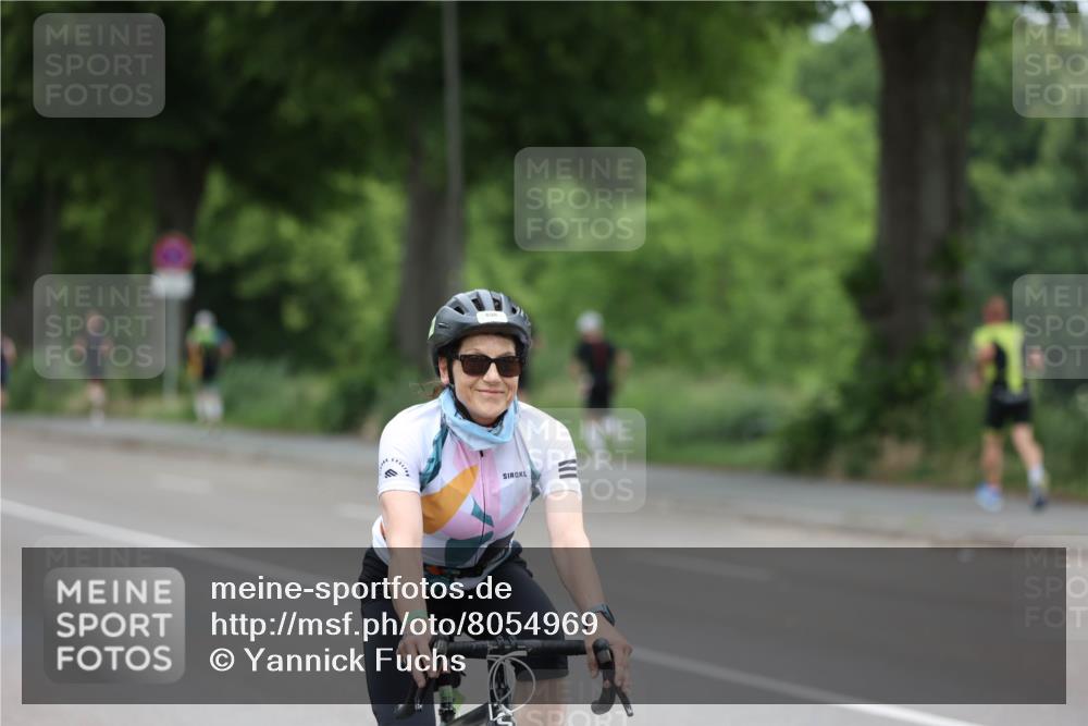 15.06.2025 - 7 Türme Triathlon Yannick Fuchs http://msf.ph/oto/8054969 15.06.2025 14:08:51 Radfahren  meine-sportfotos.de