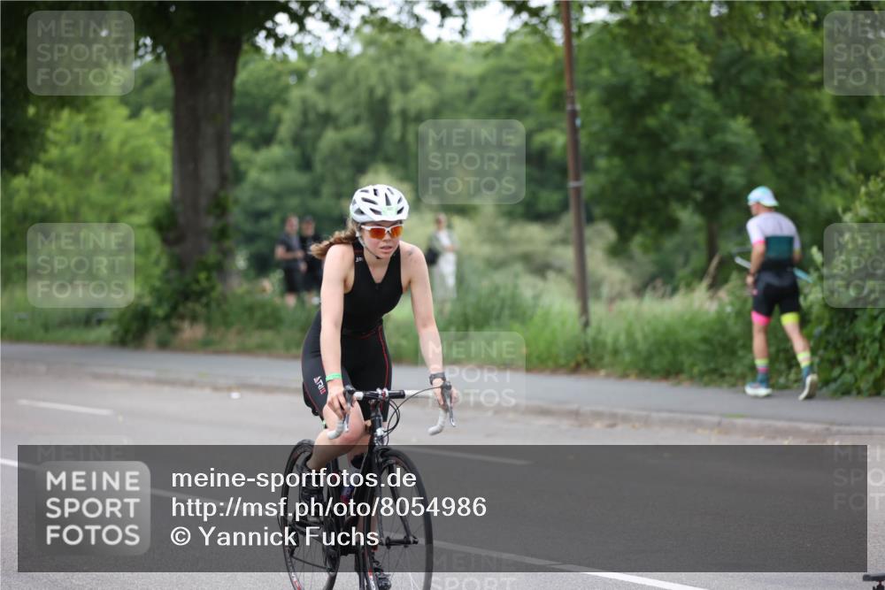 15.06.2025 - 7 Türme Triathlon Yannick Fuchs http://msf.ph/oto/8054986 15.06.2025 14:11:03 Radfahren  meine-sportfotos.de