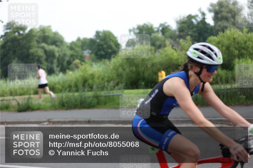 15.06.2025 - 7 Türme Triathlon Yannick Fuchs http://msf.ph/oto/8055068 15.06.2025 09:48:41 Radfahren  meine-sportfotos.de