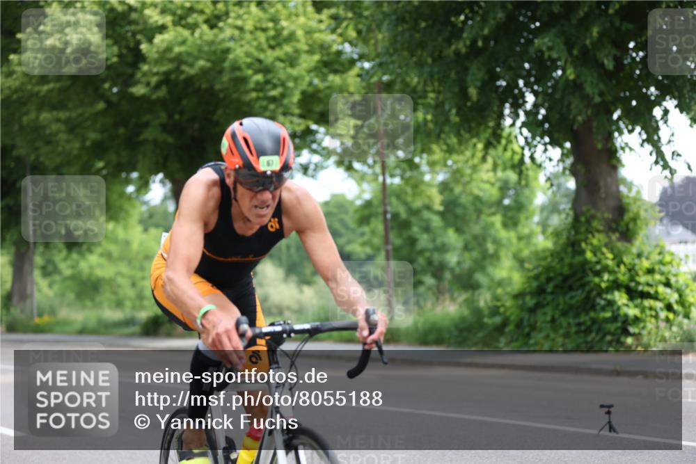 15.06.2025 - 7 Türme Triathlon Yannick Fuchs http://msf.ph/oto/8055188 15.06.2025 09:53:43 Radfahren  meine-sportfotos.de