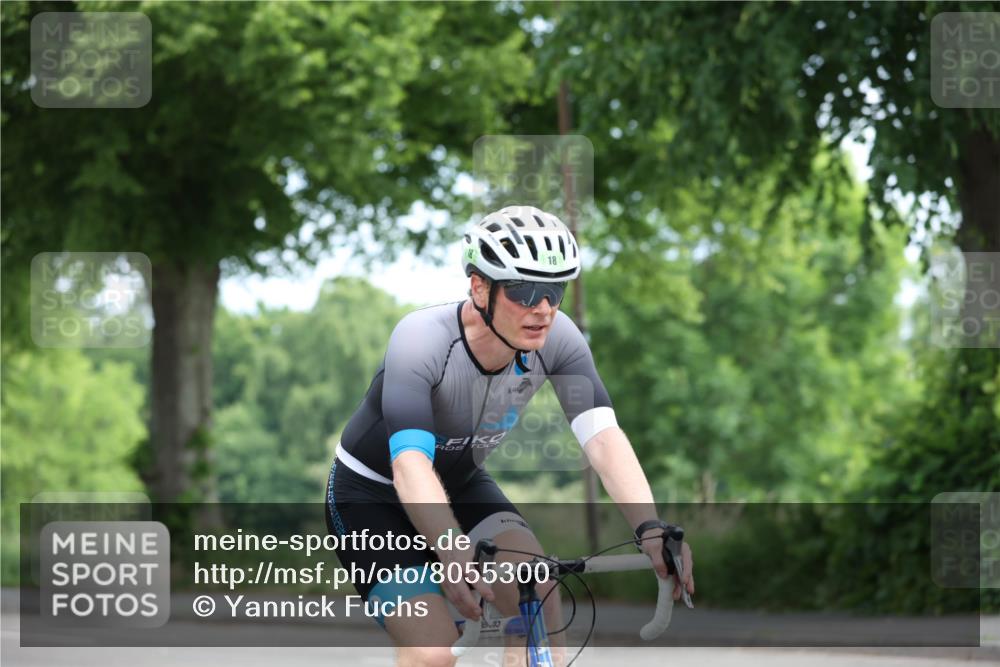 15.06.2025 - 7 Türme Triathlon Yannick Fuchs http://msf.ph/oto/8055300 15.06.2025 09:57:19 Radfahren  meine-sportfotos.de