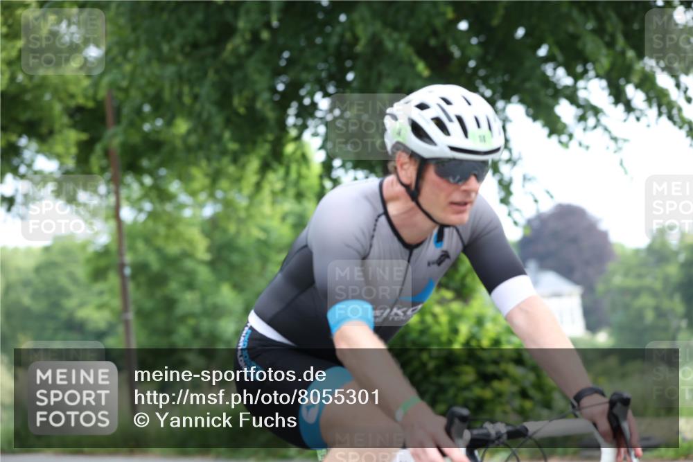15.06.2025 - 7 Türme Triathlon Yannick Fuchs http://msf.ph/oto/8055301 15.06.2025 09:57:19 Radfahren  meine-sportfotos.de