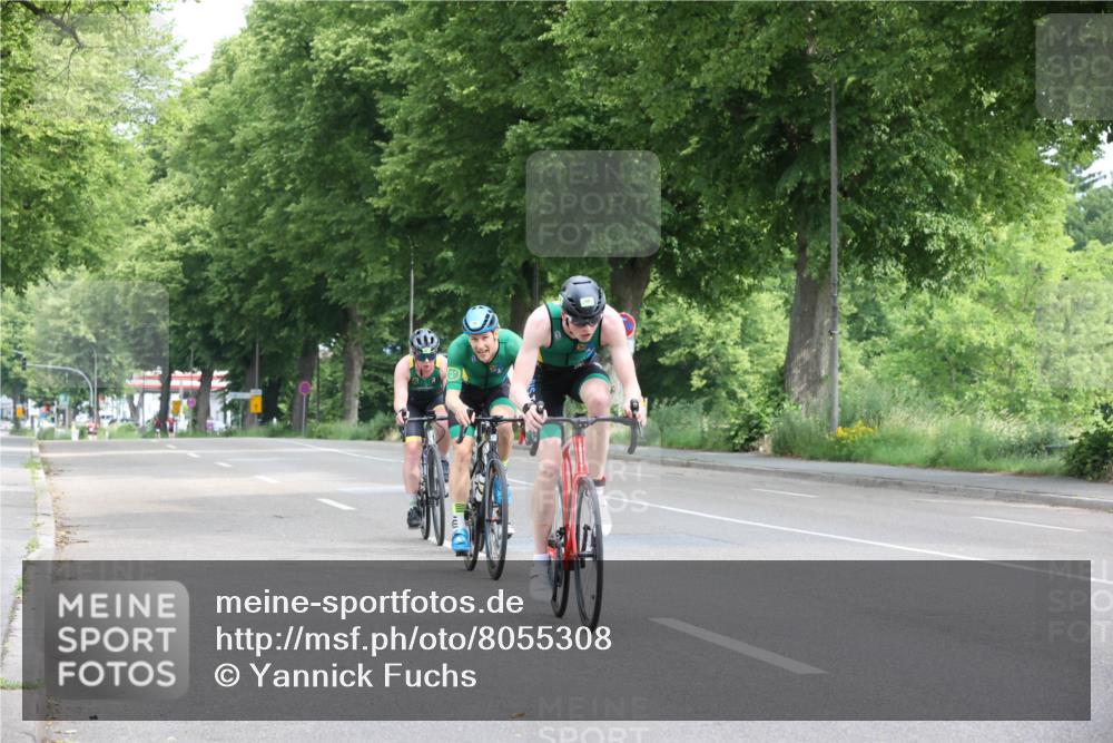 15.06.2025 - 7 Türme Triathlon Yannick Fuchs http://msf.ph/oto/8055308 15.06.2025 09:59:50 Radfahren  meine-sportfotos.de