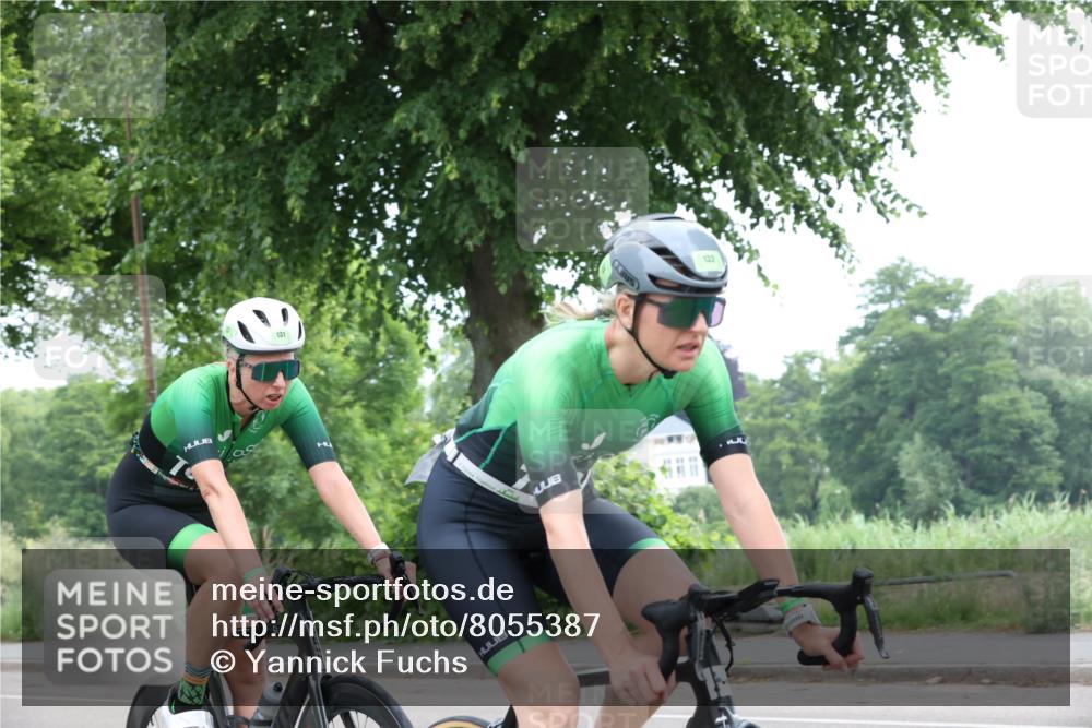 15.06.2025 - 7 Türme Triathlon Yannick Fuchs http://msf.ph/oto/8055387 15.06.2025 10:02:37 Radfahren 131, 132 meine-sportfotos.de