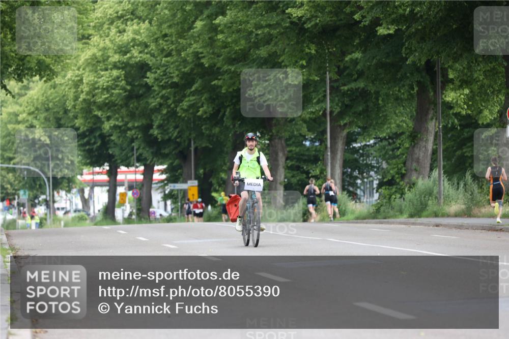 15.06.2025 - 7 Türme Triathlon Yannick Fuchs http://msf.ph/oto/8055390 15.06.2025 10:03:15 Radfahren  meine-sportfotos.de