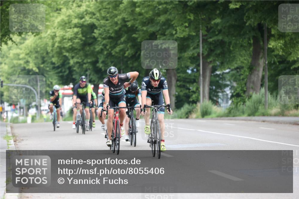 15.06.2025 - 7 Türme Triathlon Yannick Fuchs http://msf.ph/oto/8055406 15.06.2025 10:05:52 Radfahren  meine-sportfotos.de
