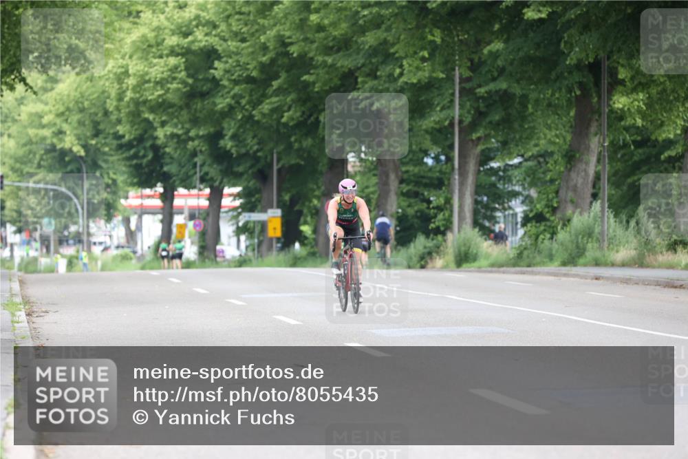 15.06.2025 - 7 Türme Triathlon Yannick Fuchs http://msf.ph/oto/8055435 15.06.2025 10:06:57 Radfahren  meine-sportfotos.de
