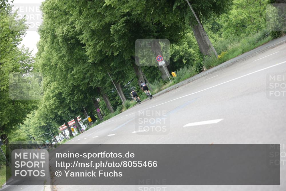 15.06.2025 - 7 Türme Triathlon Yannick Fuchs http://msf.ph/oto/8055466 15.06.2025 10:54:14 Radfahren  meine-sportfotos.de
