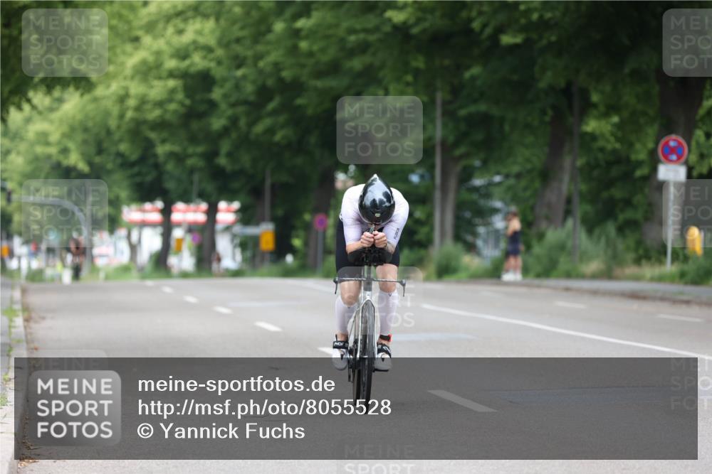 15.06.2025 - 7 Türme Triathlon Yannick Fuchs http://msf.ph/oto/8055528 15.06.2025 11:05:25 Radfahren  meine-sportfotos.de