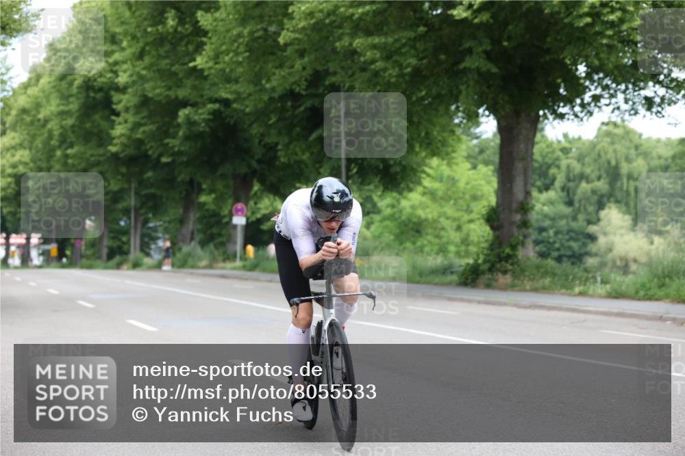 15.06.2025 - 7 Türme Triathlon Yannick Fuchs http://msf.ph/oto/8055533 15.06.2025 11:05:26 Radfahren  meine-sportfotos.de