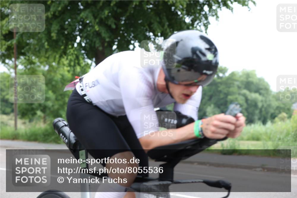 15.06.2025 - 7 Türme Triathlon Yannick Fuchs http://msf.ph/oto/8055536 15.06.2025 11:05:27 Radfahren 13 meine-sportfotos.de