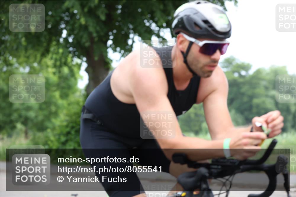 15.06.2025 - 7 Türme Triathlon Yannick Fuchs http://msf.ph/oto/8055541 15.06.2025 11:05:35 Radfahren  meine-sportfotos.de