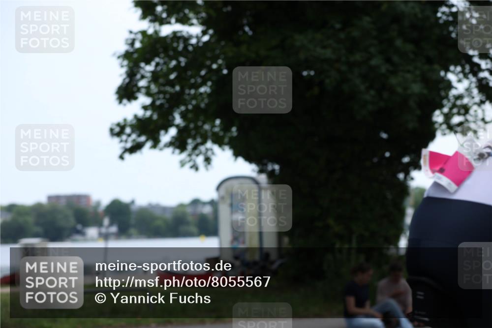 15.06.2025 - 7 Türme Triathlon Yannick Fuchs http://msf.ph/oto/8055567 15.06.2025 11:06:05 Radfahren 1 meine-sportfotos.de