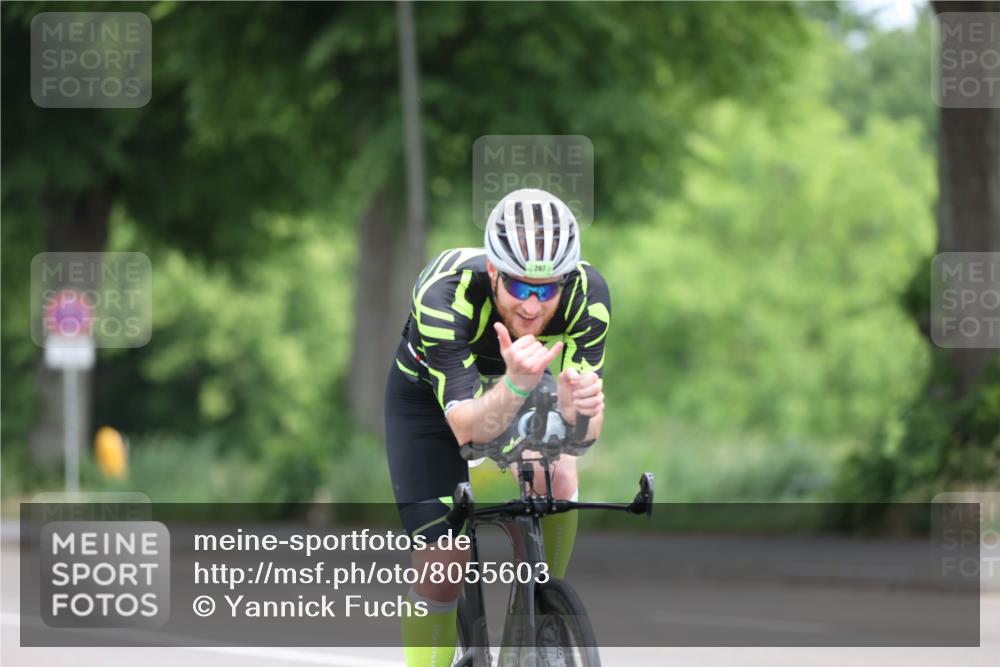 15.06.2025 - 7 Türme Triathlon Yannick Fuchs http://msf.ph/oto/8055603 15.06.2025 11:08:51 Radfahren  meine-sportfotos.de