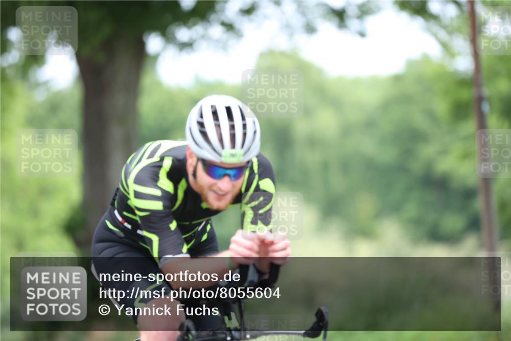 15.06.2025 - 7 Türme Triathlon Yannick Fuchs http://msf.ph/oto/8055604 15.06.2025 11:08:52 Radfahren  meine-sportfotos.de