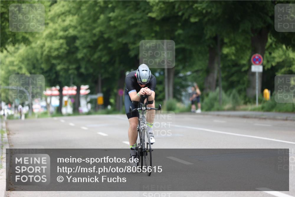 15.06.2025 - 7 Türme Triathlon Yannick Fuchs http://msf.ph/oto/8055615 15.06.2025 11:09:05 Radfahren  meine-sportfotos.de