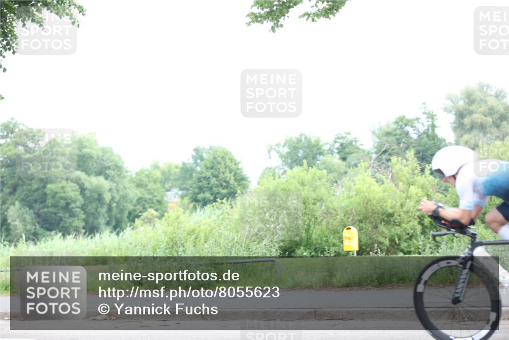 15.06.2025 - 7 Türme Triathlon Yannick Fuchs http://msf.ph/oto/8055623 15.06.2025 11:09:06 Radfahren  meine-sportfotos.de