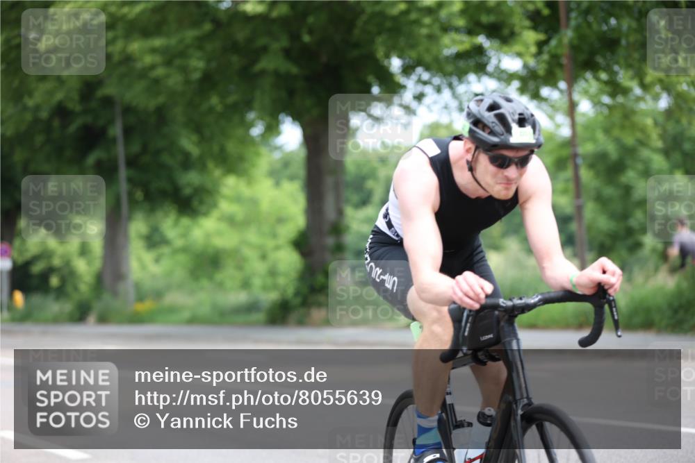15.06.2025 - 7 Türme Triathlon Yannick Fuchs http://msf.ph/oto/8055639 15.06.2025 11:09:26 Radfahren  meine-sportfotos.de