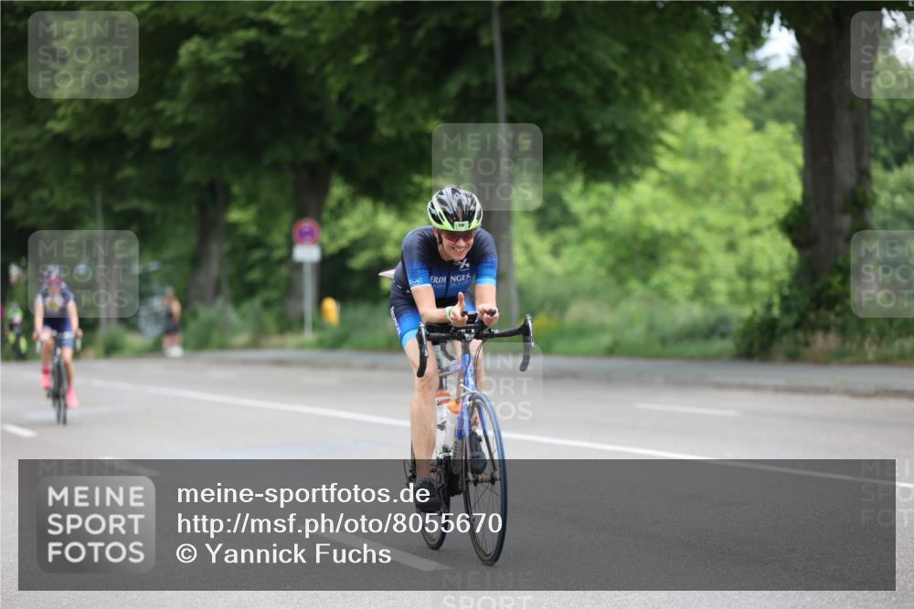 15.06.2025 - 7 Türme Triathlon Yannick Fuchs http://msf.ph/oto/8055670 15.06.2025 11:10:31 Radfahren 248 meine-sportfotos.de