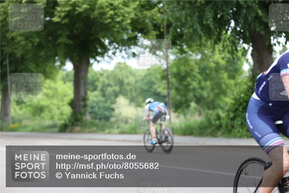 15.06.2025 - 7 Türme Triathlon Yannick Fuchs http://msf.ph/oto/8055682 15.06.2025 11:10:34 Radfahren  meine-sportfotos.de