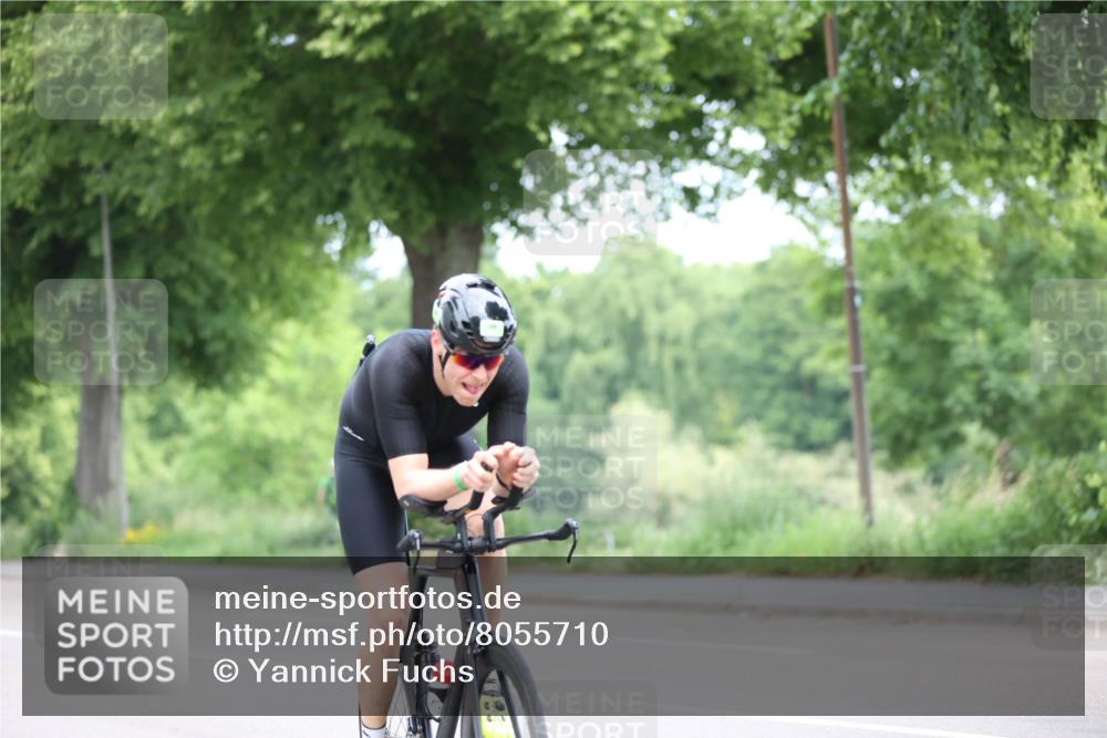 15.06.2025 - 7 Türme Triathlon Yannick Fuchs http://msf.ph/oto/8055710 15.06.2025 11:11:14 Radfahren  meine-sportfotos.de