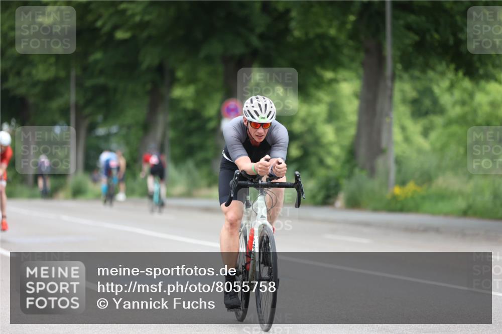 15.06.2025 - 7 Türme Triathlon Yannick Fuchs http://msf.ph/oto/8055758 15.06.2025 11:11:35 Radfahren  meine-sportfotos.de