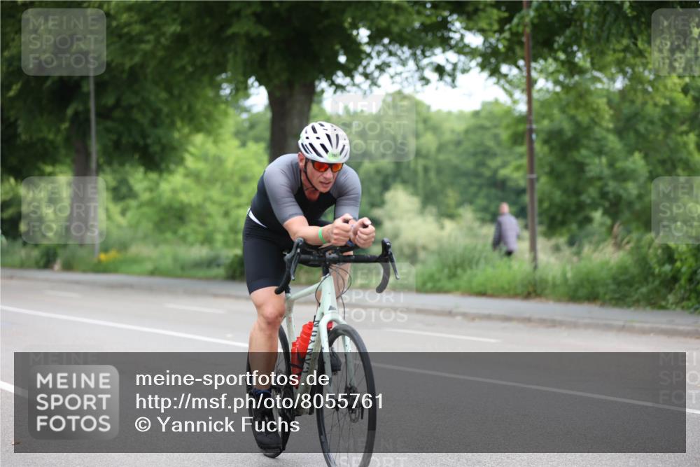 15.06.2025 - 7 Türme Triathlon Yannick Fuchs http://msf.ph/oto/8055761 15.06.2025 11:11:36 Radfahren  meine-sportfotos.de