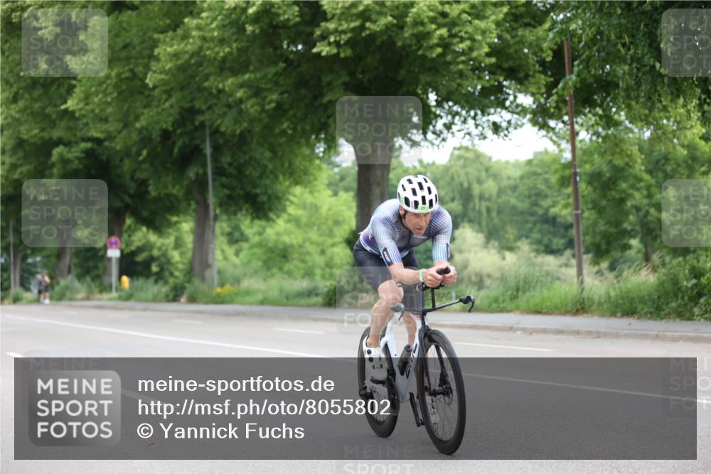15.06.2025 - 7 Türme Triathlon Yannick Fuchs http://msf.ph/oto/8055802 15.06.2025 11:12:30 Radfahren  meine-sportfotos.de