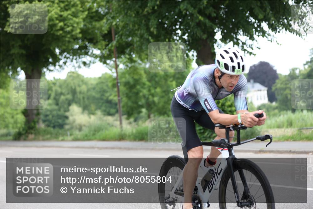 15.06.2025 - 7 Türme Triathlon Yannick Fuchs http://msf.ph/oto/8055804 15.06.2025 11:12:30 Radfahren  meine-sportfotos.de