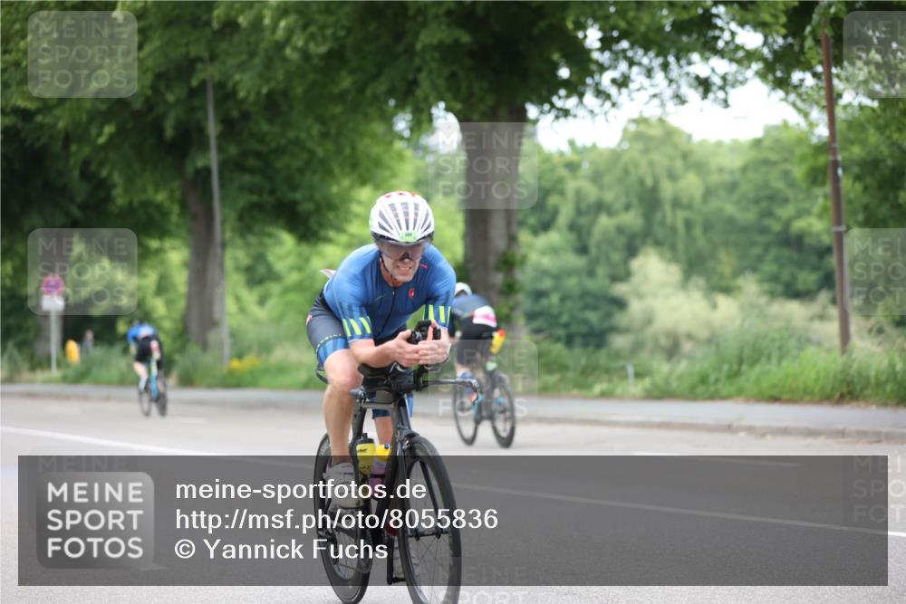 15.06.2025 - 7 Türme Triathlon Yannick Fuchs http://msf.ph/oto/8055836 15.06.2025 11:12:57 Radfahren  meine-sportfotos.de